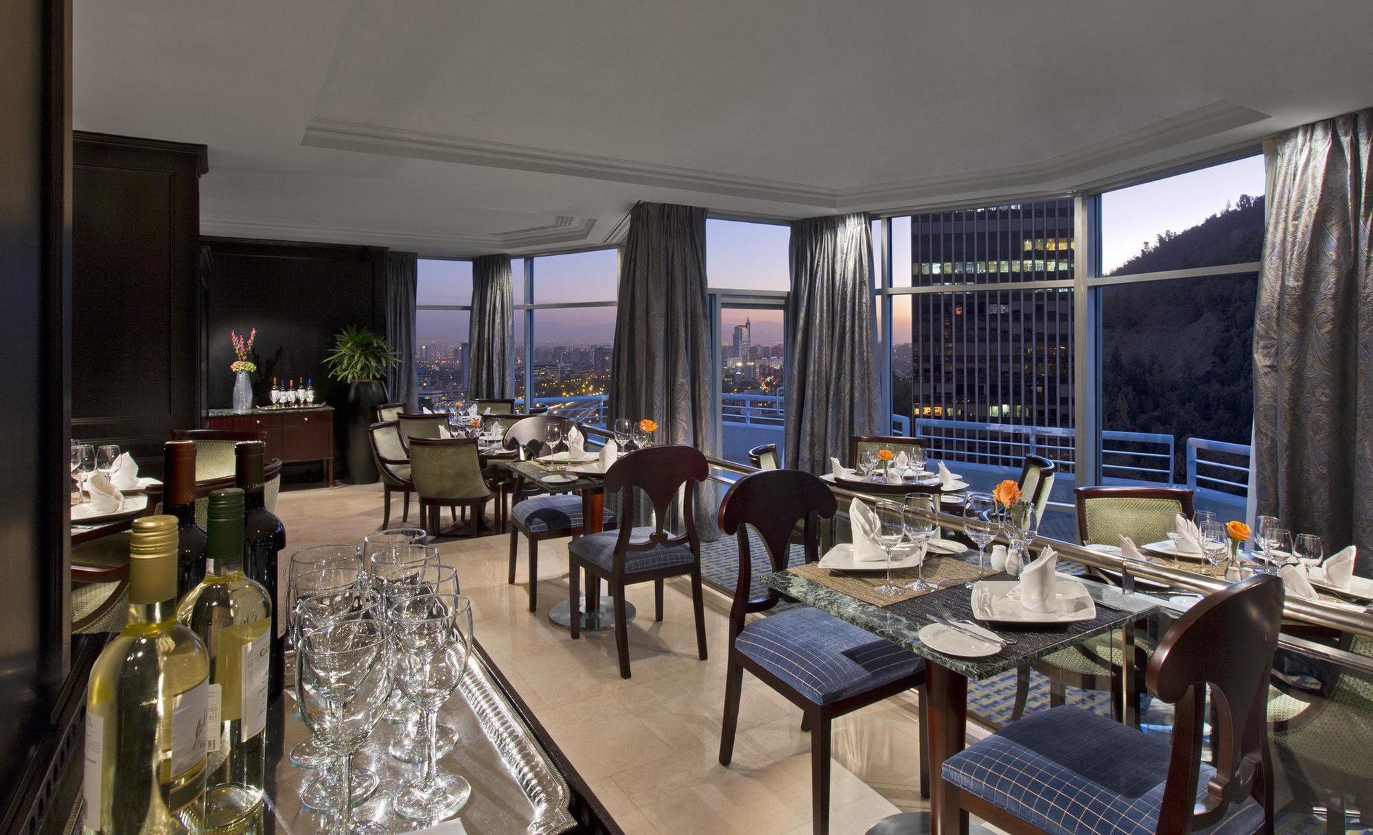 סנטיאגו San Cristobal Tower - A Luxury Collection Hotel מראה חיצוני תמונה